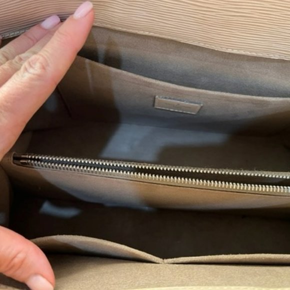 LOUIS VUITTON Epi Marly MM Dune - Picture 3 of 7